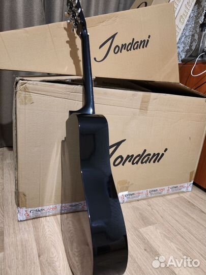 Гитара Jordani черная