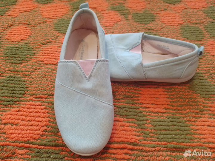 Продаю пакетом.Обувь для девочки 31- 32р. р