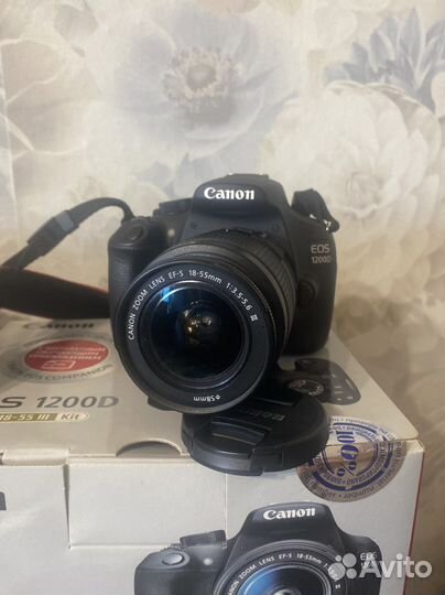 Зеркальный фотоаппарат canon eos 1200D