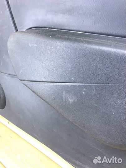 Обшивка двери задняя правая LADA Largus K4M 2017