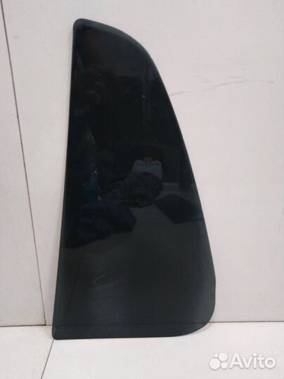 Стекло двери задней правой форточка Mercedes-Benz