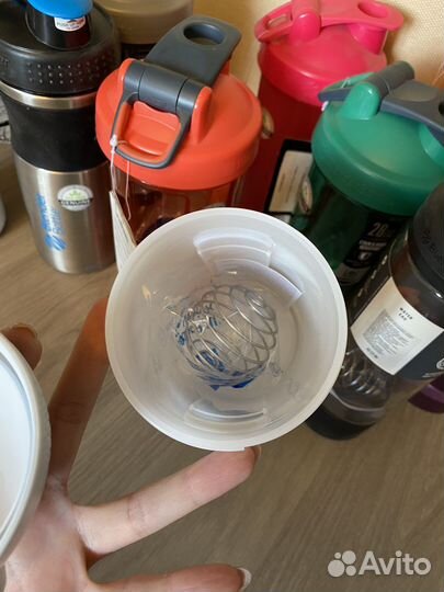 Бутылки и шейкеры