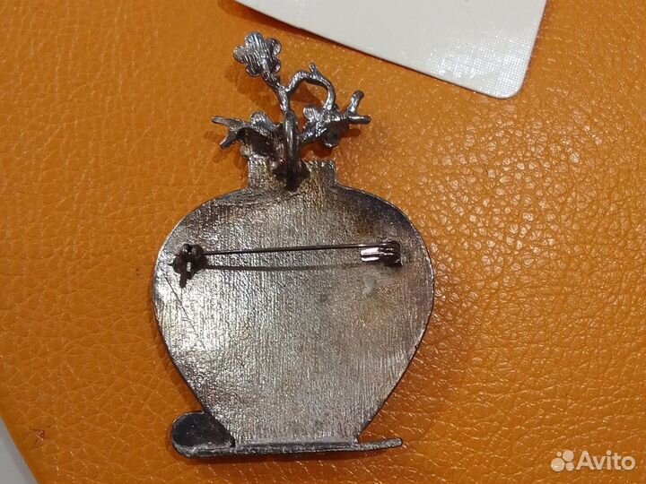 Брошь под винтаж новая