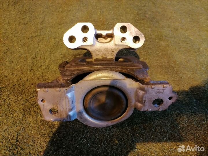 Опора двигателя (подушка двс) правая 9653095980 Pe