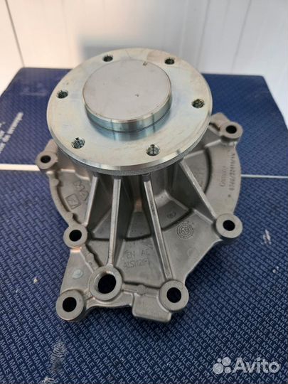 Помпа Ман Тгл Тгм двигатель D0836 LOH40-65