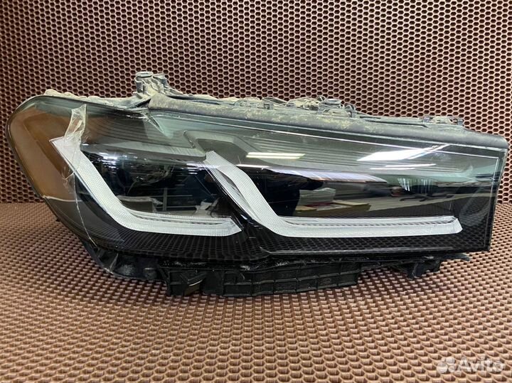 Фара на BMW G30 black shadow line рест правая