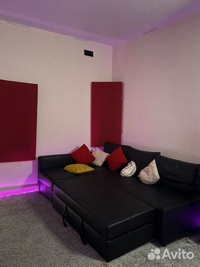 Большой угловой диван