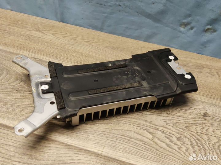 Усилитель звука JBL Toyota LC200 2016г