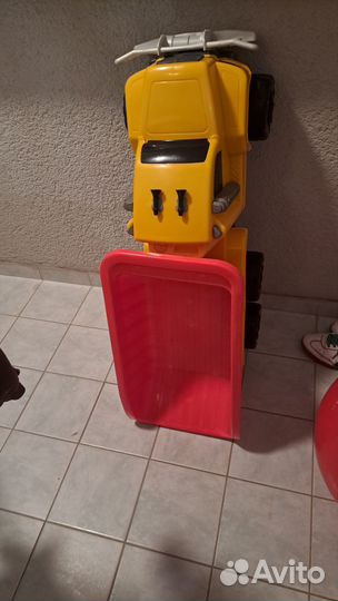 Игрушка грузовик большой