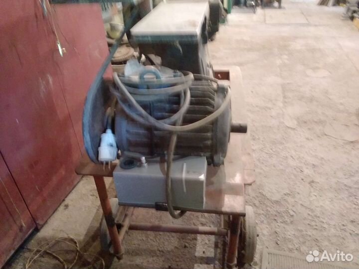 Деревообрабатывающий станок