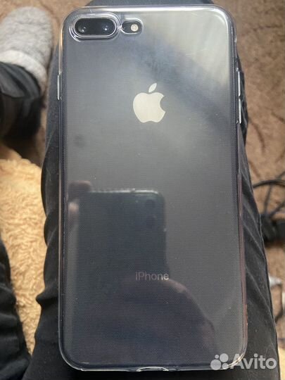 iPhone 8 Plus, 64 ГБ