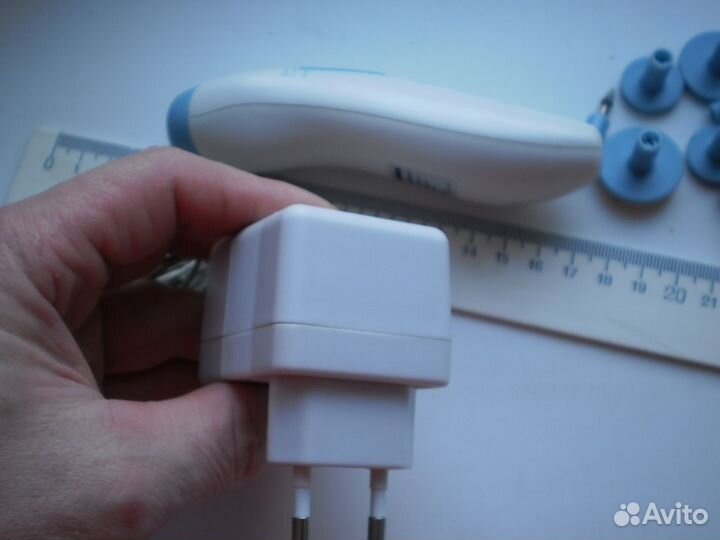 Электрический маникюрно-педикюрный набор trony