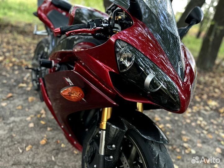 Yamaha R1
