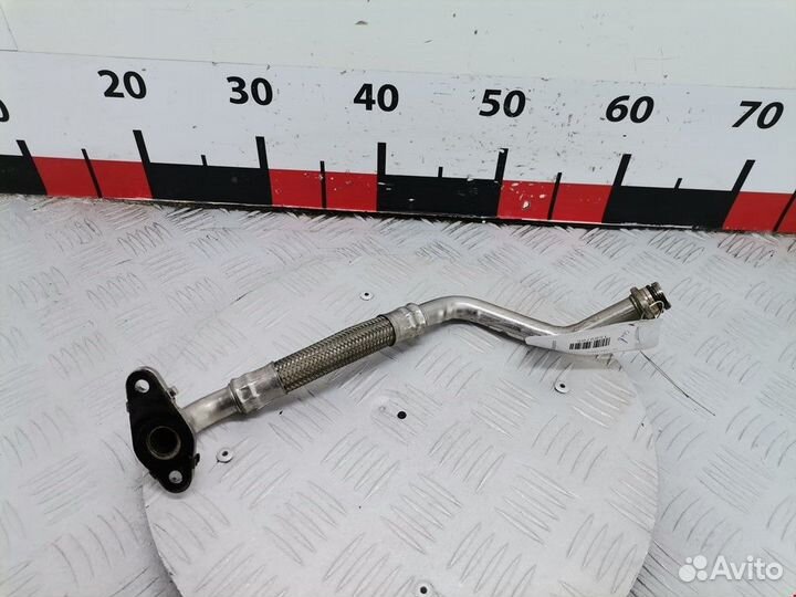 Масляная трубка турбины Volkswagen Tiguan 2010