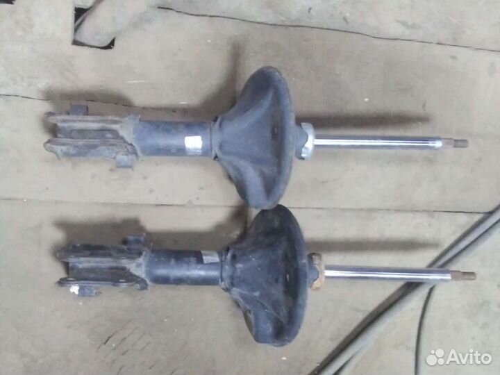 Хундай матрикс амортизатор передний правый