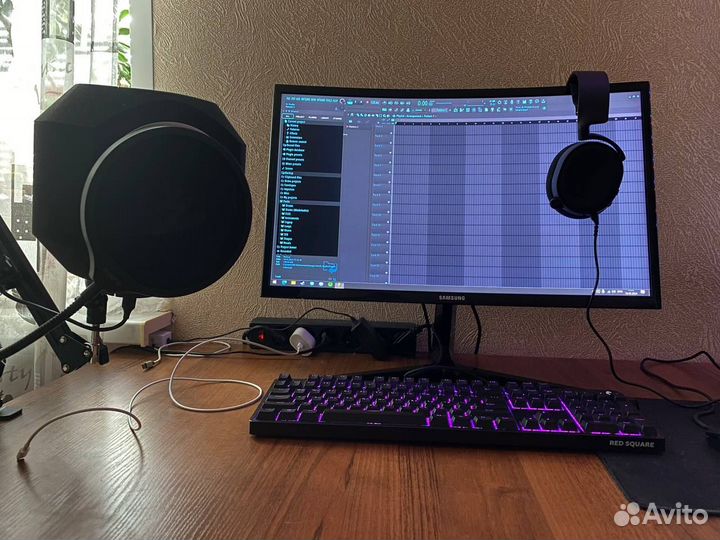 Песни на заказ, гострайтинг