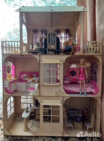 Домик кукольный