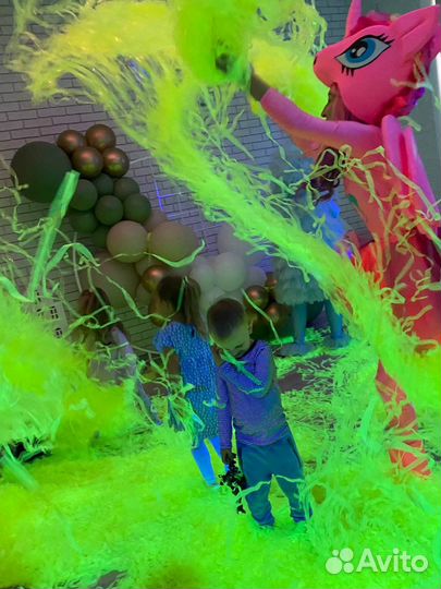 Бумажное шоу на детский день рождения