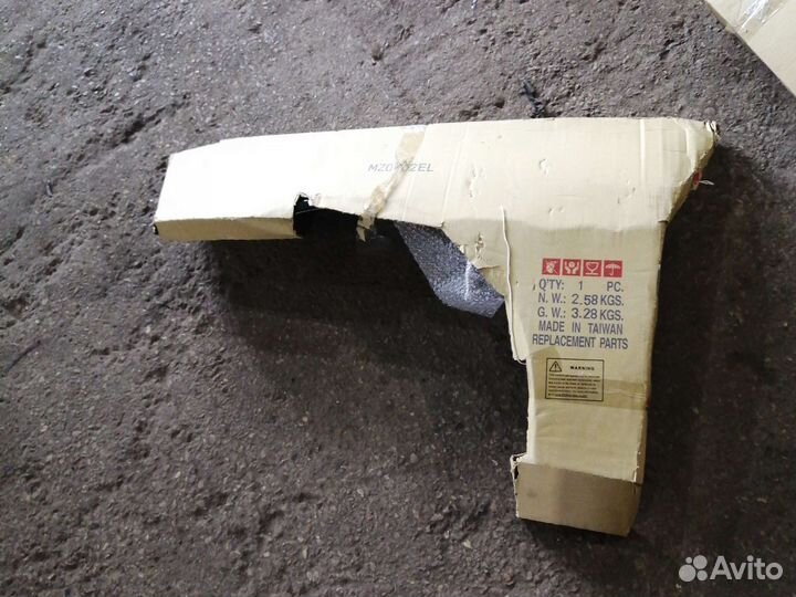 Крыло перед. левое mazda Familia B30d5-2211 98-04