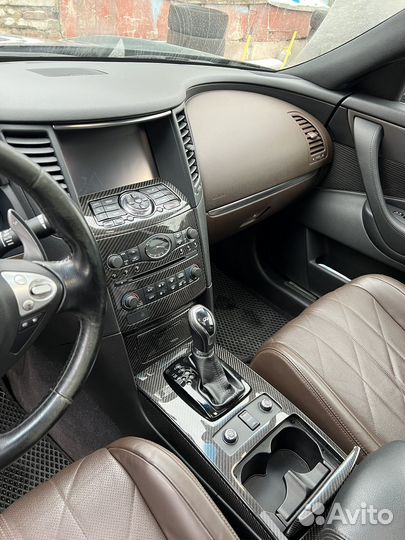 Infiniti QX70 3.7 AT, 2014, 119 900 км