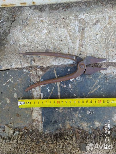 Клещи плоскогубцы кузнечные