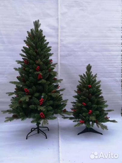 Елка искусственная с ягода шишиками