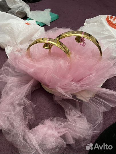 Кольца на свадьбу на машину