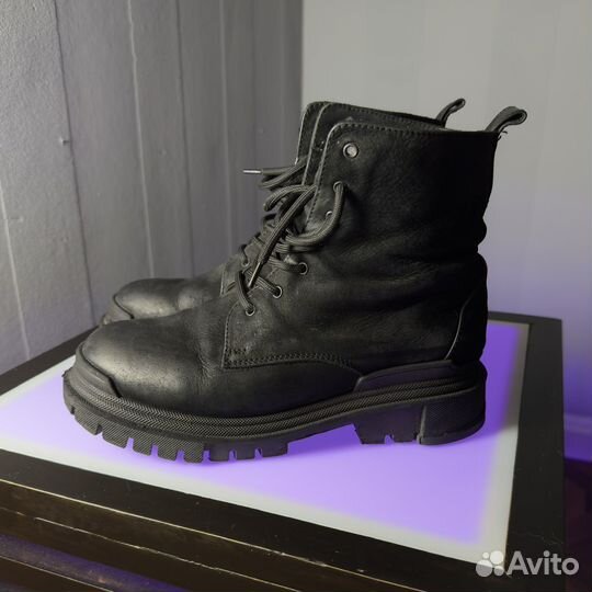 Ботинки нубук 37