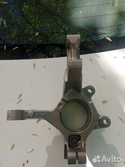 Поворотный кулак renault logan 1