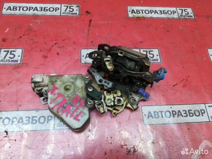 Замок двери передний правый Nissan X-Trail NT30