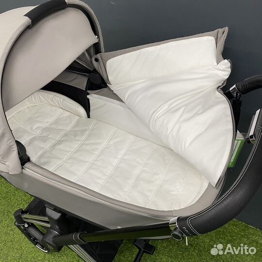 Коляска Cybex Priam IV 2в1 Soho Grey