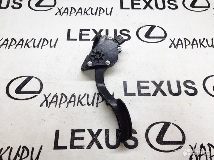 Педаль газа левая Toyota Camry ACV40 2006-2012