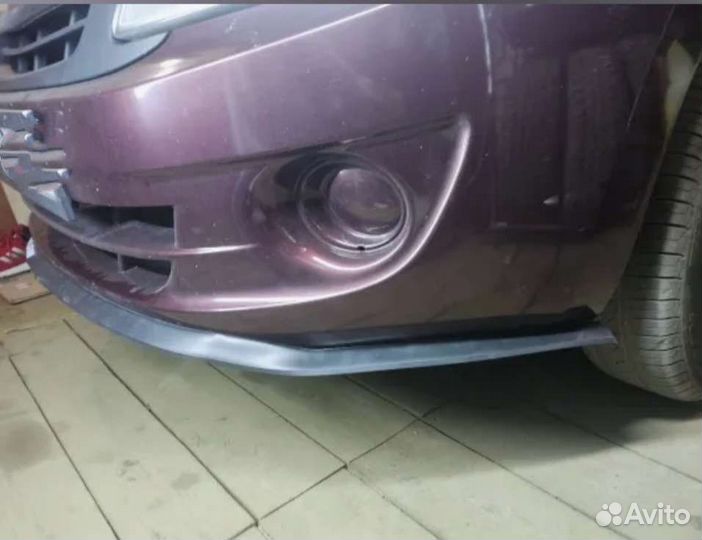 Резиновая накладка/губа на бампер