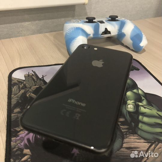 iPhone 8, 64 ГБ