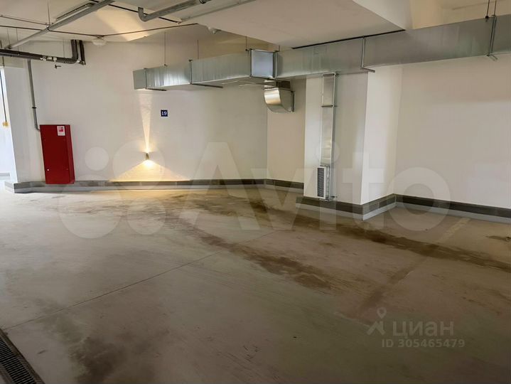 Машиноместо, 25 м²
