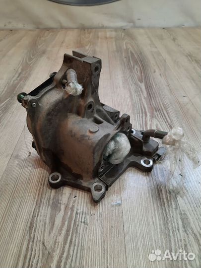 Термостат корпус Nissan X-trail T32