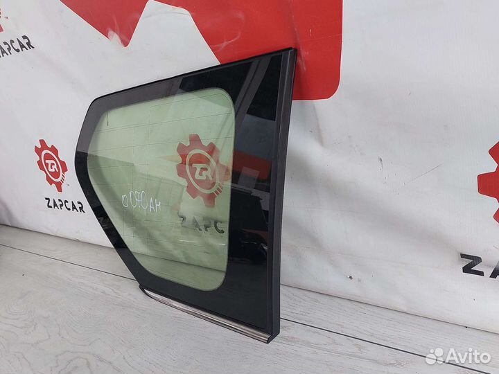 Toyota Land Cruiser Prado 150 Форточка