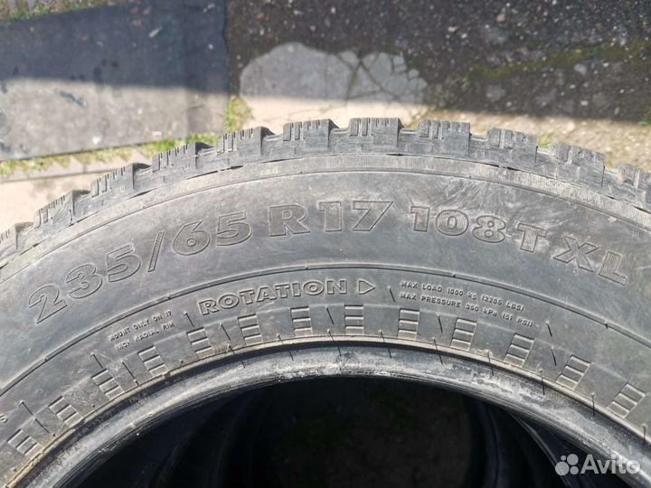 Nokian Tyres Hakkapeliitta 5 SUV 235/65 R17 108T