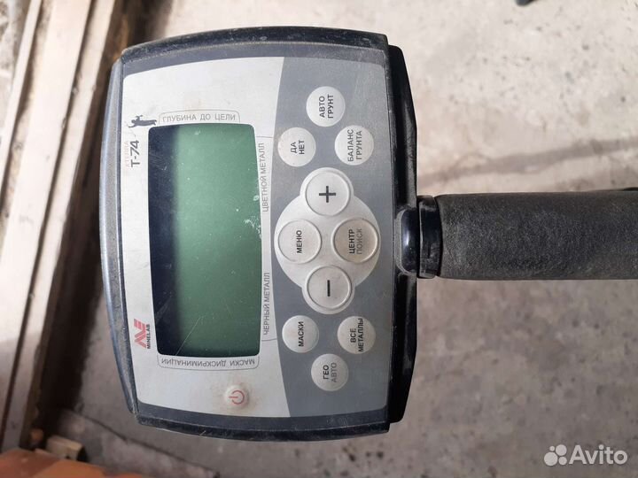 Металлоискатель minelab