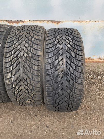 Nokian Tyres Hakkapeliitta R3 225/40 R19 и 255/35 R19 96T