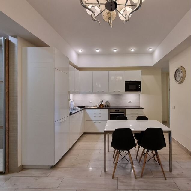 2-к. апартаменты, 73 м², 9/30 эт.