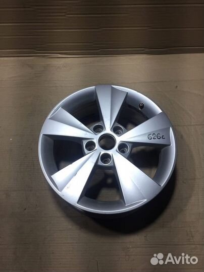 Диск колесный алюминиевый Skoda Octavia A7