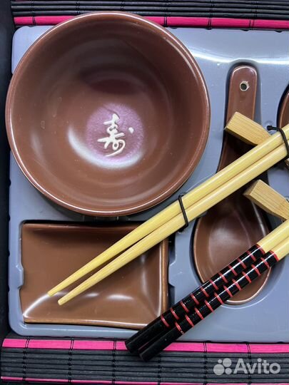 Набор посуды для суши и роллов