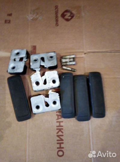 Замки,ручки дверные для Ваз