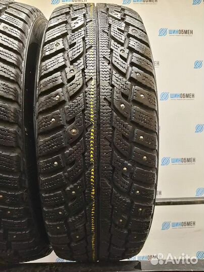 Kumho I'Zen RV Stud KC16 215/70 R16 100T