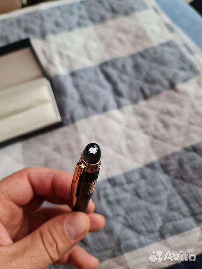 Montblanc ручка