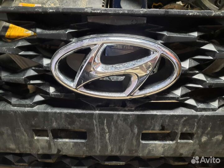 Эмблема (значок ) Hyundai Solaris Хюндай Солярис