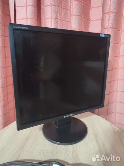 Монитор Samsung syncmaster 943n