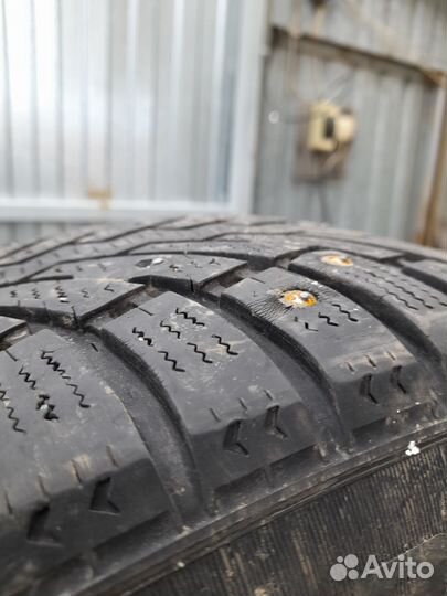 Pirelli Formula Ice 215/60 R17