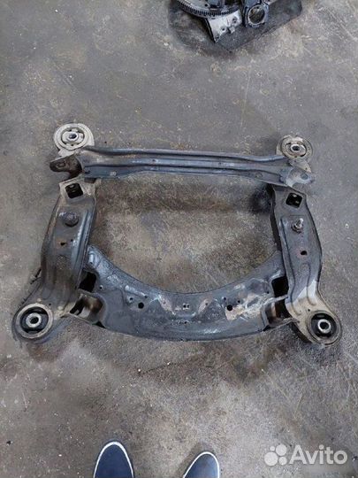 Подрамник Audi A6 C6